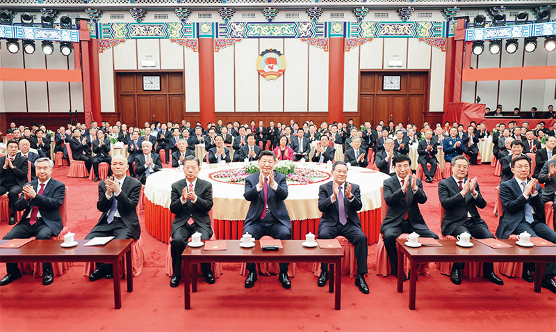 2023年12月29日，全国政协在北京举行新年茶话会。党和国家领导人习近平、李强、赵乐际、王沪宁、蔡奇、丁薛祥、李希、韩正出席茶话会并观看演出。